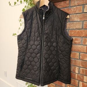 Black Reversible Free Country Women's Quilted Vest